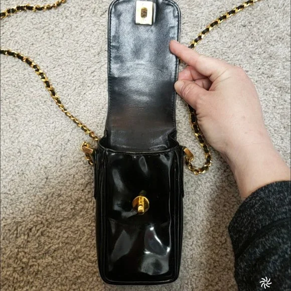 Chanel Phone Holder Crossbody Bag Purse Vintage Patent Leather - Picture 5 of 17